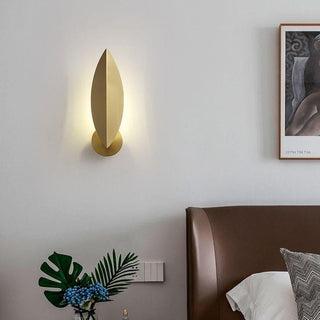 Modern Gold Wall Sconce | Lumilya